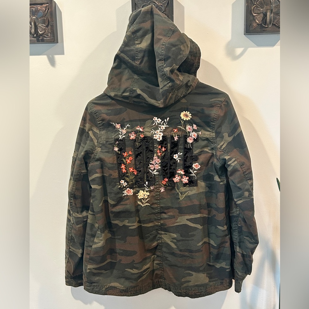 American Eagle Outfitters “LOVE” Embroidered Jacket - Picture 11 of 16